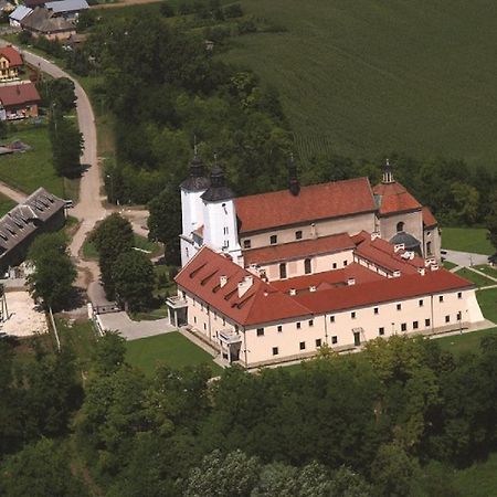 Hotel Sw. Norberta Nowe Brzesko Exterior photo