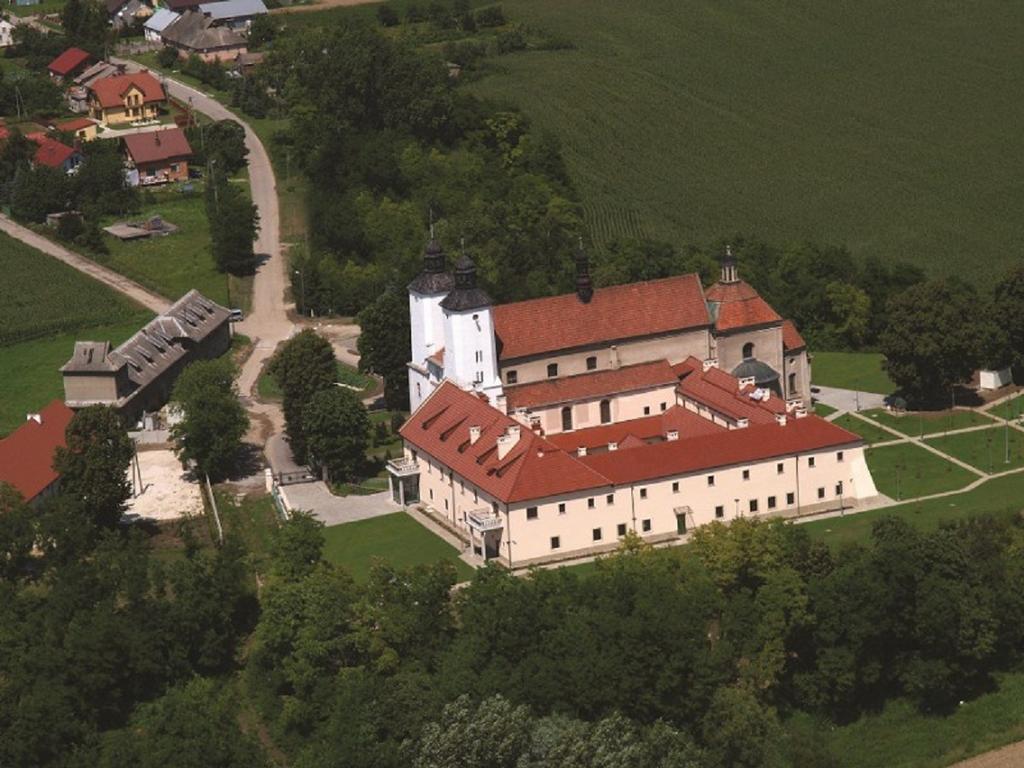 Hotel Sw. Norberta Nowe Brzesko Exterior photo